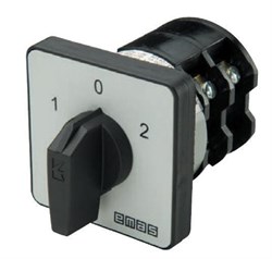 Двухфазный реверсивный переключатель полюсов EMAS (1-0-2) 25А PS025KD234 - фото 327897