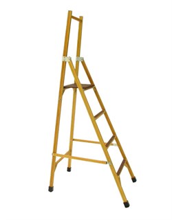 Диэлектрическая стремянка 2 ступени ССВ-1,5Ш-К55М - фото 77903