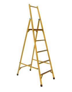 Диэлектрическая стремянка 3 ступени ССС-1,9-К40С - фото 78234